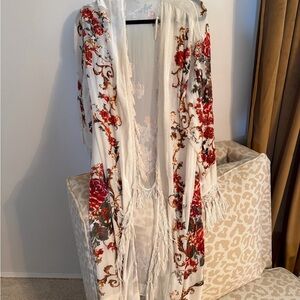 Women’s Floral Fringe Kimono Shrug - White with Red Floral